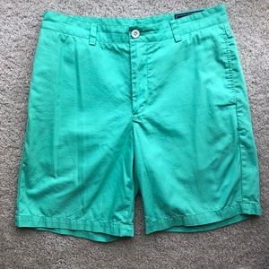 32W Vineyard Vines Club Shorts